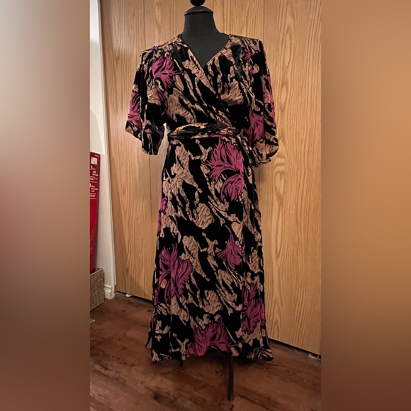 Zara Wrap Dress Blk & Vintage Pink Floral pattern sz M - Picture 2 of 9